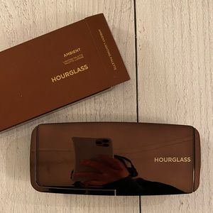 Hourglass Ambient Lighting Palette